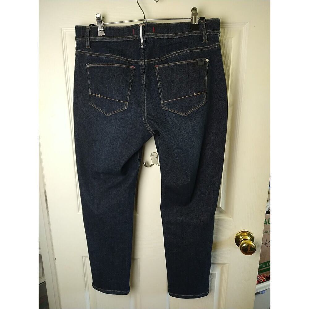 L.L. Bean Mountain Dark Wash Ankle Cropped Denim Jeans. Size 10
